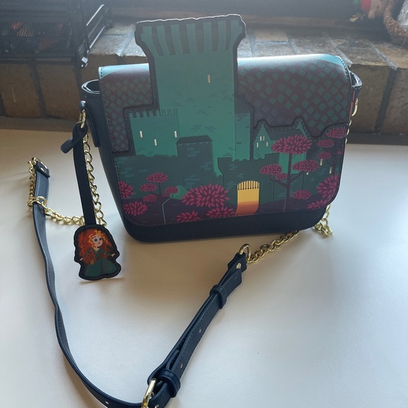 Loungefly Handbags - Loungefly Crossbody Purse